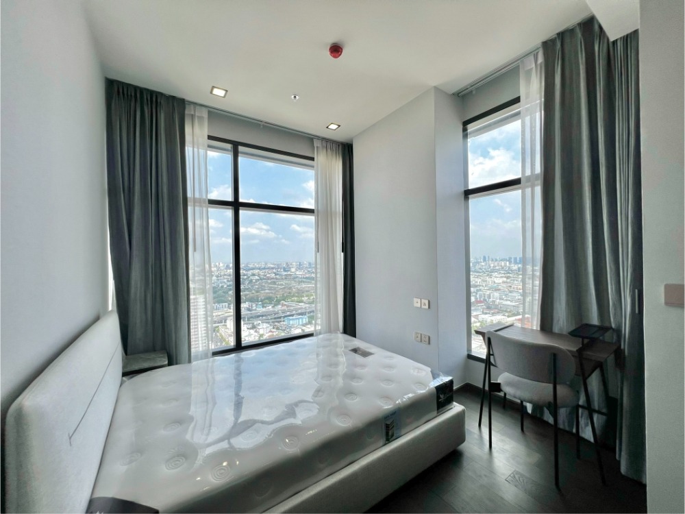 For RentCondoRatchathewi,Phayathai : Conner Ratchathewi, luxurious condo in the city center, 1 Bed Simplex, 33rd floor, only 40k!