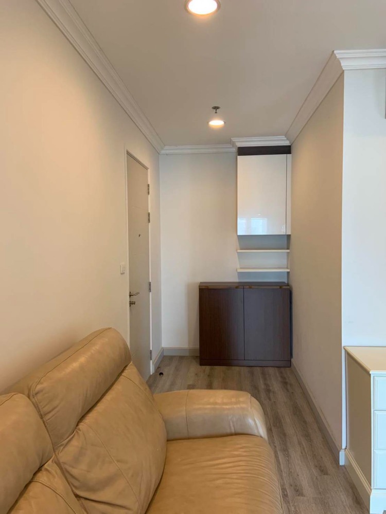 For RentCondoSathorn, Narathiwat : For rent 📌Centric sathorn st.louis📌 Furniture, complete electrical appliances, near BTS St. Louis.