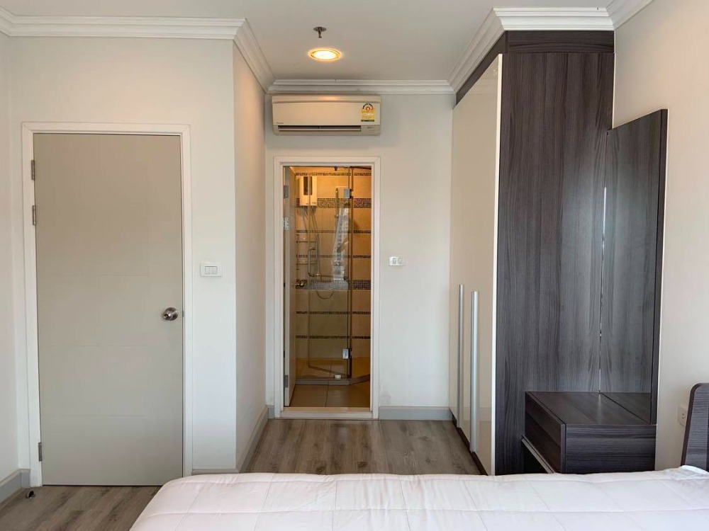 For RentCondoSathorn, Narathiwat : For rent 📌Centric sathorn st.louis📌 Furniture, complete electrical appliances, near BTS St. Louis.