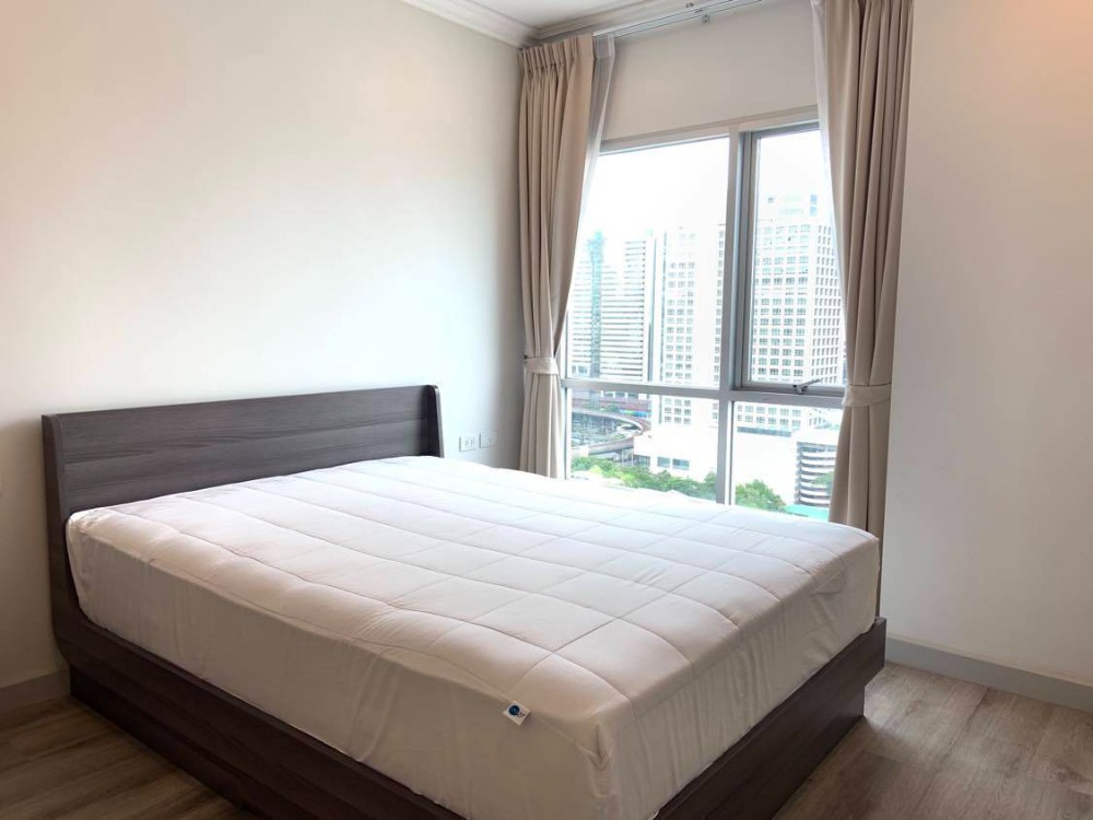 For RentCondoSathorn, Narathiwat : For rent 📌Centric sathorn st.louis📌 Furniture, complete electrical appliances, near BTS St. Louis.