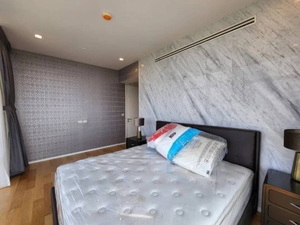 For SaleCondoRama9, Petchburi, RCA : S-CLPY104  condo for sale Circle Living Prototype, 2 bedrooms, 16th floor, 16 mb. 064-959-8900