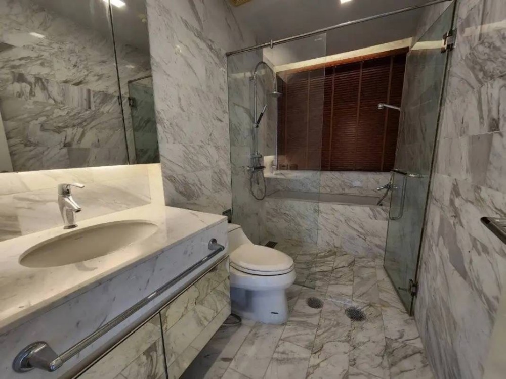 For SaleCondoRama9, Petchburi, RCA : S-CLPY104  condo for sale Circle Living Prototype, 2 bedrooms, 16th floor, 16 mb. 064-959-8900