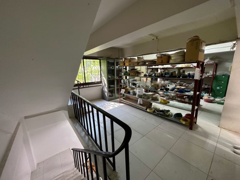 ขายอาคารพาณิชย์ระยอง : ขายอาคารพาณิชย์ 3 ชั้น 2 คูหา ตึกทำเชื่อมต่อเรียบร้อย อยู่ในแหล่งชุมชน ซอยตรงข้ามศูนย์ราชการอำเภอบ้านฉาง จังหวัดระยอง