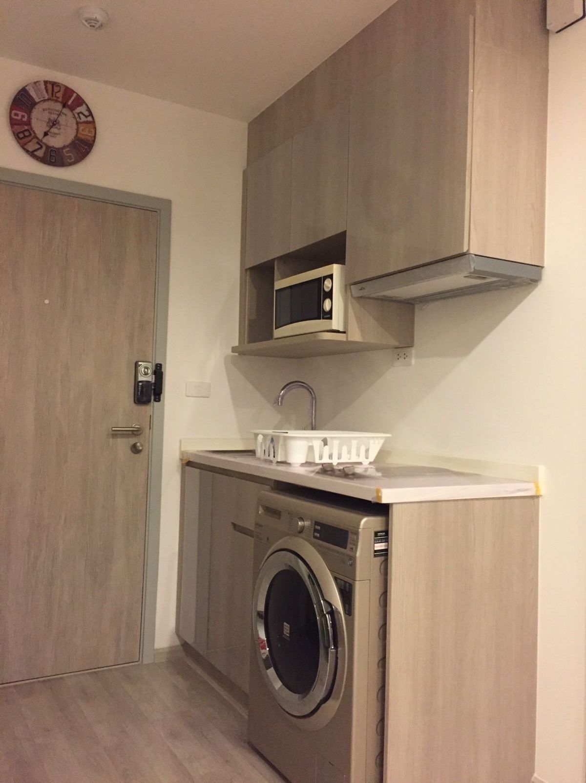 For RentCondoPinklao, Charansanitwong : 🔥With washing machine🔥Shuttle bus Siriraj🔥For rent Ideo Mobi Charan Interchange🔥