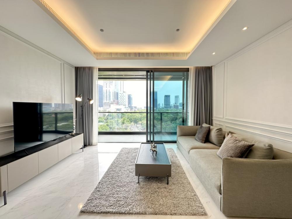 ให้เช่าคอนโดวิทยุ ชิดลม หลังสวน : Rental : Sindhorn Tonson , 1 Bed 1 Bath , 87 Sq.m , 11th Floor 🔻The room faces south.🔻Lumphini Park view