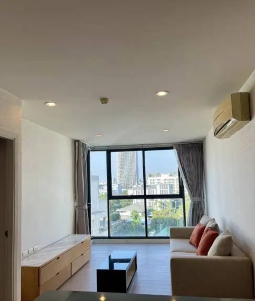 For RentCondoRatchathewi,Phayathai : Maestro 12 2 Bed 2 Bath 68 sq.m. 35,000 B Eng 中 日 Please add LINE ID @806qphgn o8415o5483