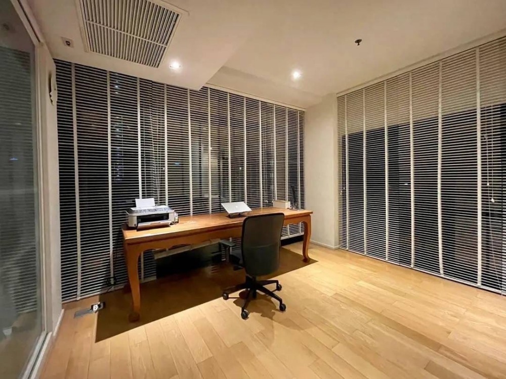 For SaleCondoRama9, Petchburi, RCA : S-CLPY101  Circle Living Prototype, 6th floor, 123 sqm., 2 bedrooms 24.7million. 064-959-8900