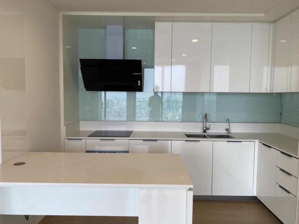 For SaleCondoSathorn, Narathiwat : 🔥𝑺𝑯𝑶𝑪𝑲 𝑫𝑬𝑨𝑳🔥𝐀𝐧𝐢𝐥 𝐒𝐚𝐭𝐡𝐨𝐫𝐧 𝟏𝟐 💥𝐋𝐢𝐦𝐢𝐭𝐞𝐝 𝐒𝐩𝐞𝐜𝐢𝐚𝐥 𝐎𝐟𝐟𝐞𝐫💥 𝟮 Bed 𝟮 Bath 𝟭𝟭𝟮 Sq.m. Start 𝟯𝟲.𝟰𝟵 *📱𝟎𝟔𝟏-𝟒𝟓𝟎𝟎𝟗𝟒𝟒