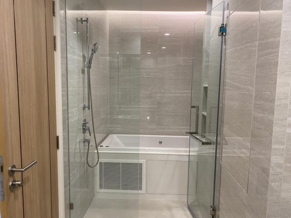 For SaleCondoSathorn, Narathiwat : 🔥𝑺𝑯𝑶𝑪𝑲 𝑫𝑬𝑨𝑳🔥𝐀𝐧𝐢𝐥 𝐒𝐚𝐭𝐡𝐨𝐫𝐧 𝟏𝟐 💥𝐋𝐢𝐦𝐢𝐭𝐞𝐝 𝐒𝐩𝐞𝐜𝐢𝐚𝐥 𝐎𝐟𝐟𝐞𝐫💥 𝟮 Bed 𝟮 Bath 𝟭𝟭𝟮 Sq.m. Start 𝟯𝟲.𝟰𝟵 *📱𝟎𝟔𝟏-𝟒𝟓𝟎𝟎𝟗𝟒𝟒