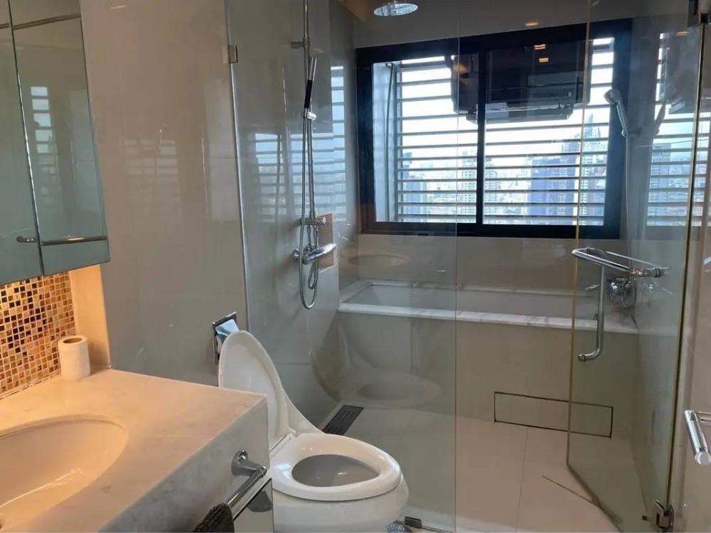 For SaleCondoRama9, Petchburi, RCA : S-CLPY103  Circle Living Prototype, 40th floor, city view, 84 sq m., 2 bedrooms, 2 bathrooms, 16million. 064-959-8900