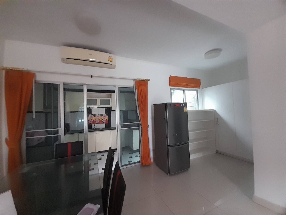 ขายทาวน์โฮมลาดกระบัง สุวรรณภูมิ : ขาย ทาวน์โฮม เดอะ คอนเนค 15 ถ.เฉลิมพระเกียรติ ร.9 เขตประเวศ (N.943)