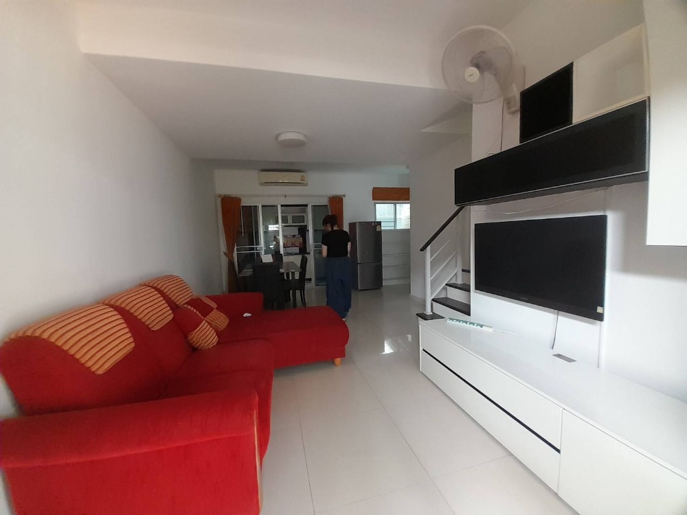 ขายทาวน์โฮมลาดกระบัง สุวรรณภูมิ : ขาย ทาวน์โฮม เดอะ คอนเนค 15 ถ.เฉลิมพระเกียรติ ร.9 เขตประเวศ (N.943)