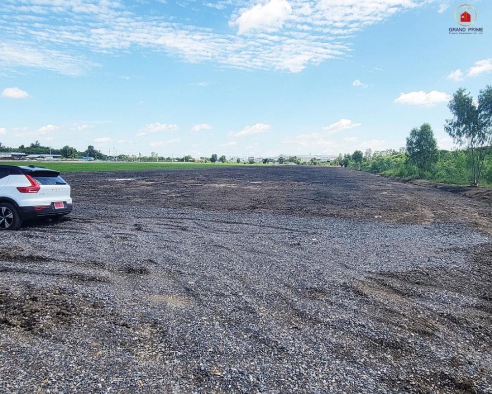 For SaleLandNonthaburi, Bang Yai, Bangbuathong : Land for sale along Bang Bua Thong-Suphanburi Road 340, already filled in, area size 10 rai 2 ngan 21 sq m, 7,000,000 per rai, cheaper than the market price. Next to the main road, the road is being expanded to 4 lanes, suitable for building a housing dev