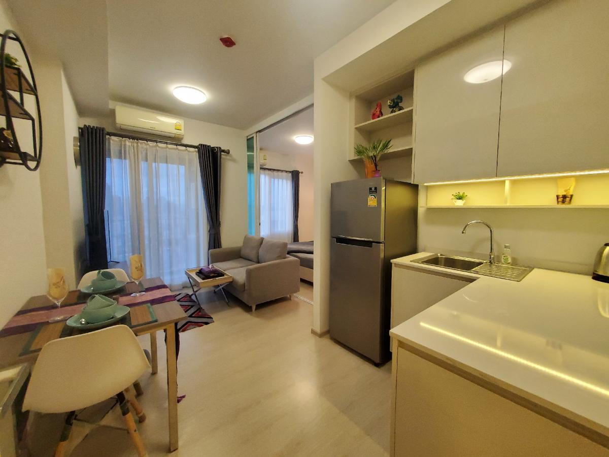 ให้เช่าคอนโดรัชดา ห้วยขวาง : Cozy One Bedroom For Rent