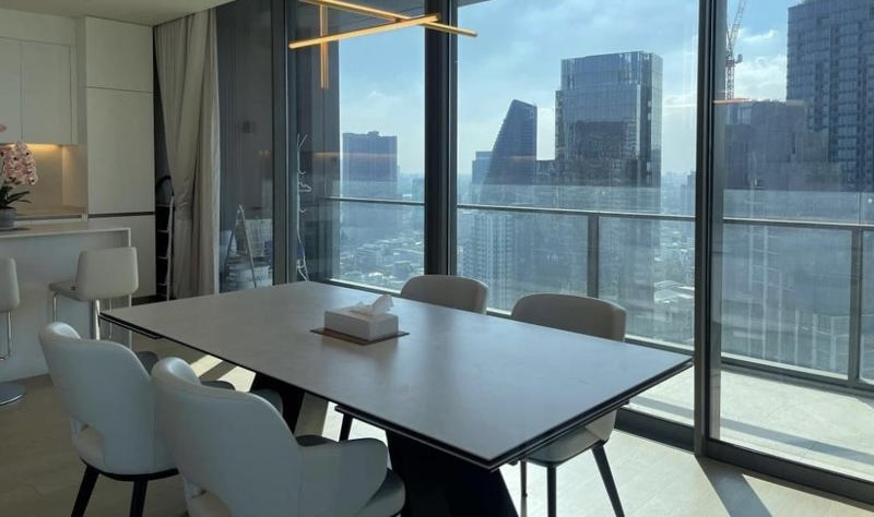 For RentCondoSukhumvit, Asoke, Thonglor : The Strand Thonglor 185 sq.m. 329,000 B Eng 中 日 Please add LINE ID @806qphgn o8415o5483