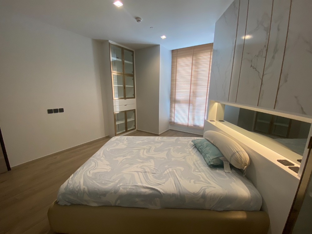 For RentCondoLadprao, Central Ladprao : 2 bedroom duplex for rent, location 5 Lat Phrao intersection.
