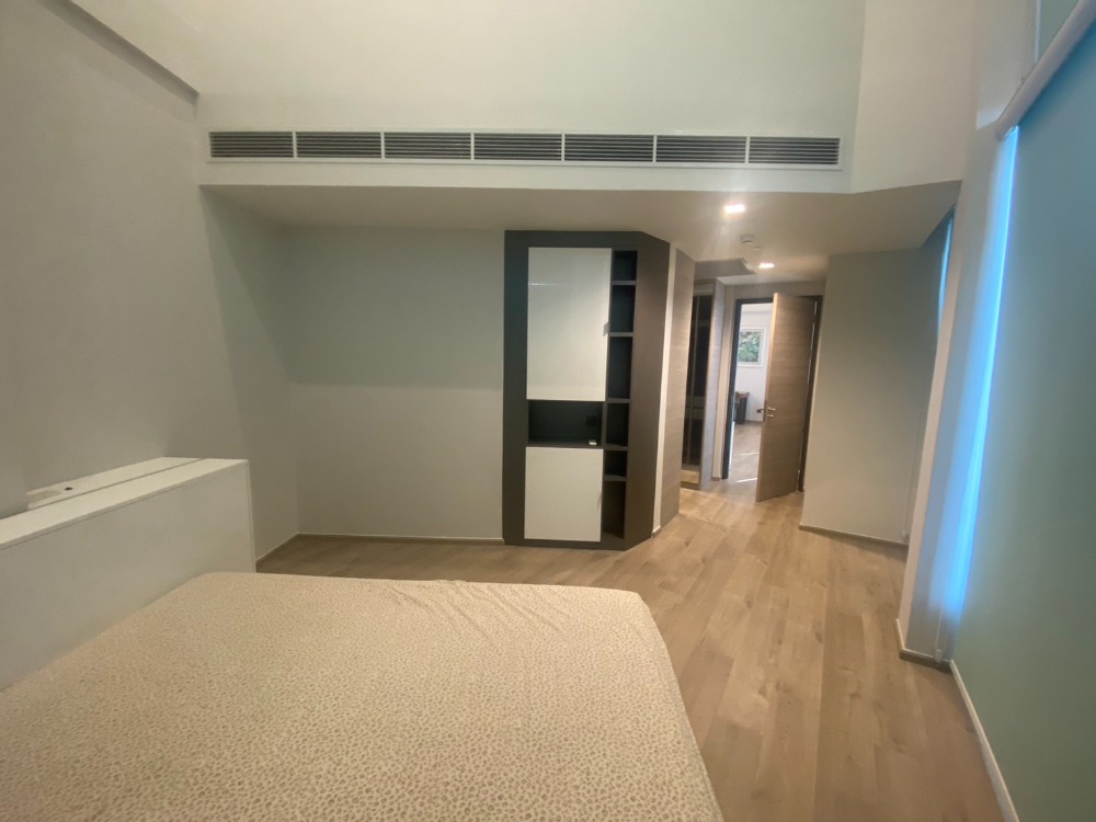 For RentCondoLadprao, Central Ladprao : 2 bedroom duplex for rent, location 5 Lat Phrao intersection.