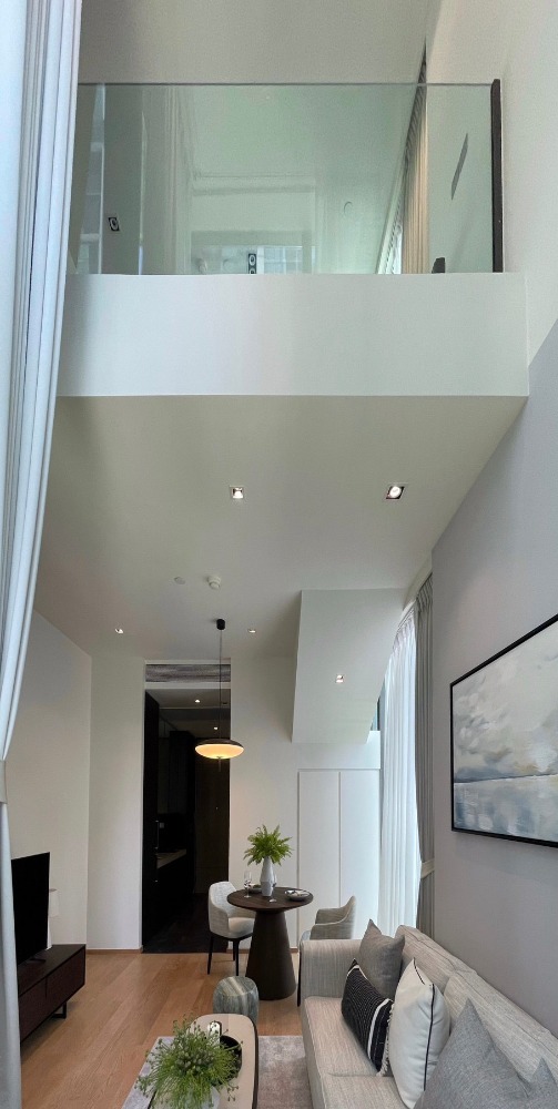 For RentCondoWitthayu, Chidlom, Langsuan, Ploenchit : 1 bedroom, duplex style for rent, Chidlom location.