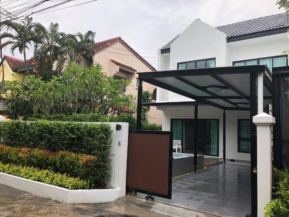 ขายบ้านเลียบทางด่วนรามอินทรา : บ้านเดี่ยว พหลโยธิน 14 / 3 ห้องนอน (ขาย), House Phahonyothin 14 / 3 Bedrooms (SALE) NUB637