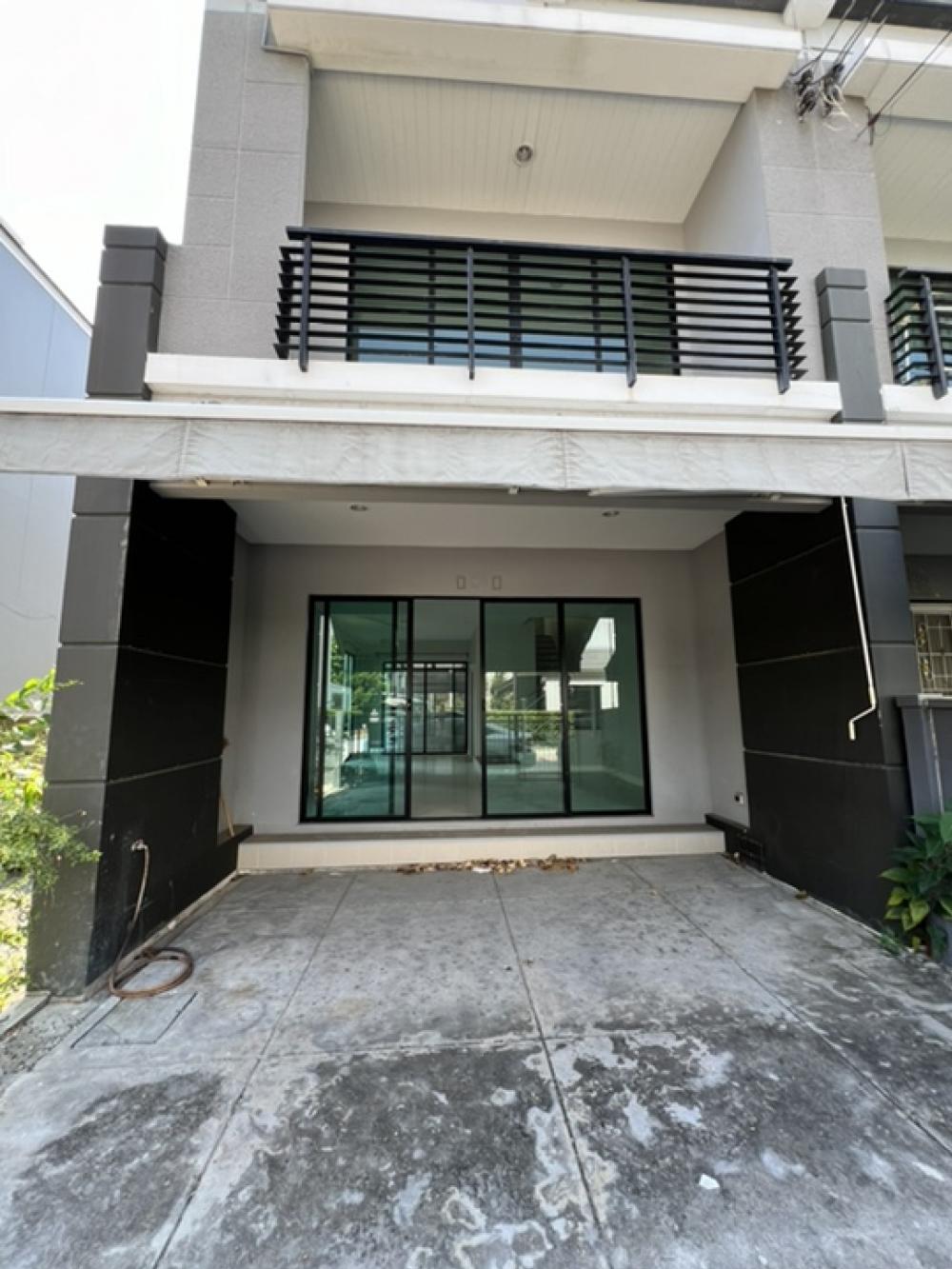 ให้เช่าทาวน์โฮมราษฎร์บูรณะ สุขสวัสดิ์ : 🔥เช่า หลังมุมส่วนตัว ราคาถูก พร้อมอยู่ บ้านกลางเมือง-สุขสวัสดิ์