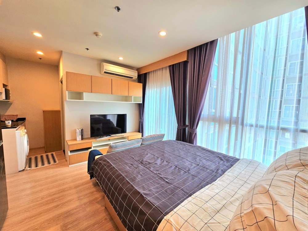 For RentCondoRatchadapisek, Huaikwang, Suttisan : Rooms for rent very quickly: Noble Revolve Ratchada. If interested, contact Line: 0889656914. Hurry and say hello.
