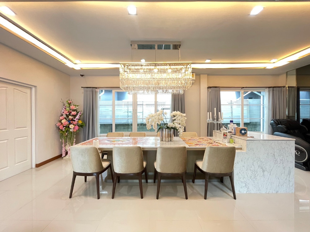 ขายบ้าน : บ้านเดี่ยวสไตล์ยุโรป จาก Q.House โซนประเวศ ใกล้ ทางด่วนบูรพาวิถี ทางด่วนวงแหวนกาญนาภิเษก