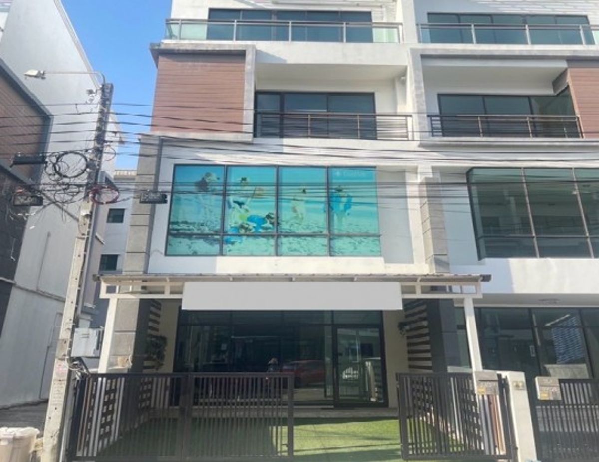ให้เช่าสำนักงานบางนา แบริ่ง ลาซาล : โทร. 081-632-0632 ให้เช่าสำนักงาน / Home Office 4 ชั้น ทำเล บางนา ตราด กม.5 ริมถนน / โครงการอินเตอร์ ไพร์ด ปาร์ค / แอร์ 4 เครื่อง / เหมาะเป็นสำนักงาน จดบริษัทได้