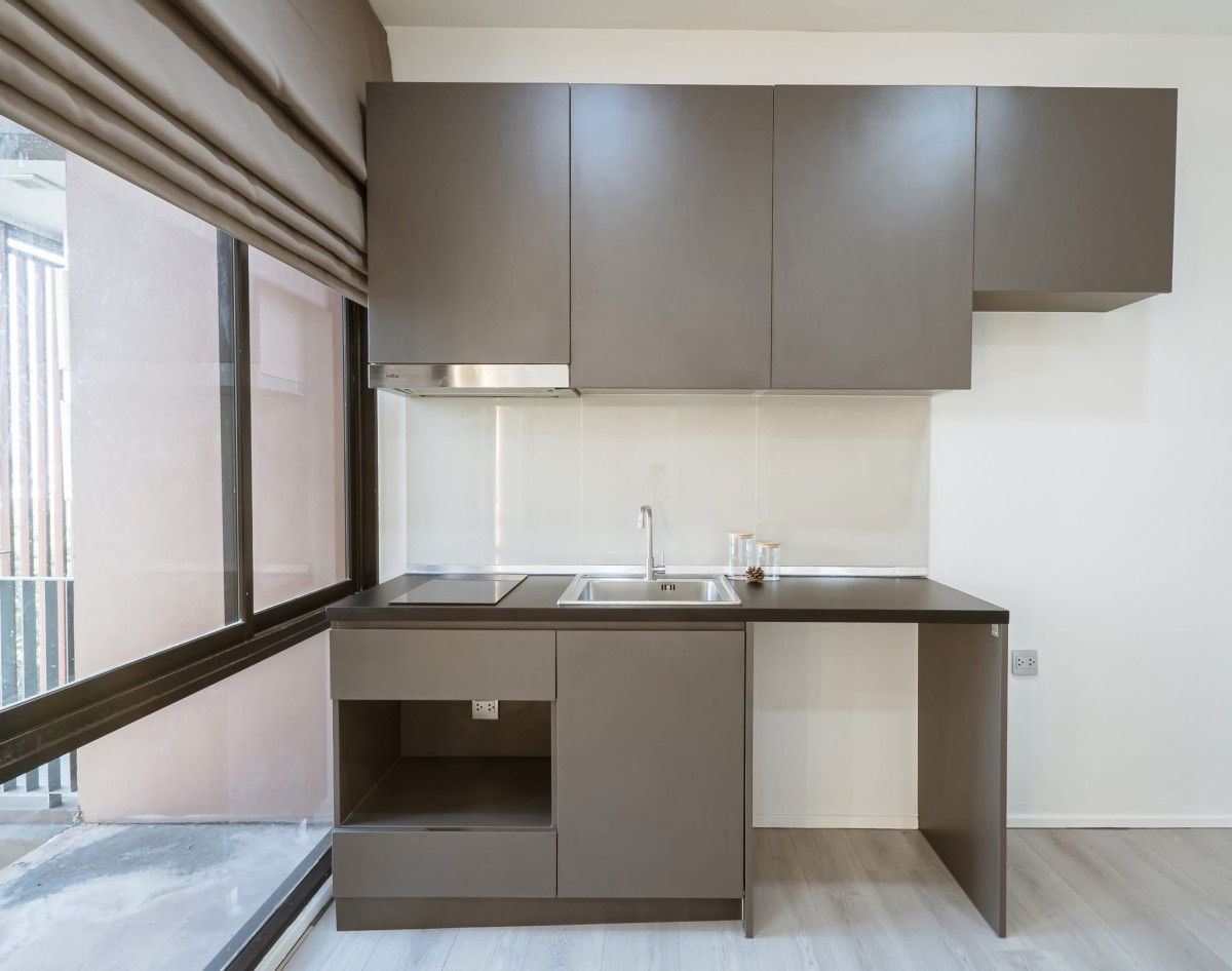 For SaleCondoRatchadapisek, Huaikwang, Suttisan : For Sale Condo , BROWN CONDO RATCHADA 32 , Chankasem , Chatuchak , Bangkok , CX-150047