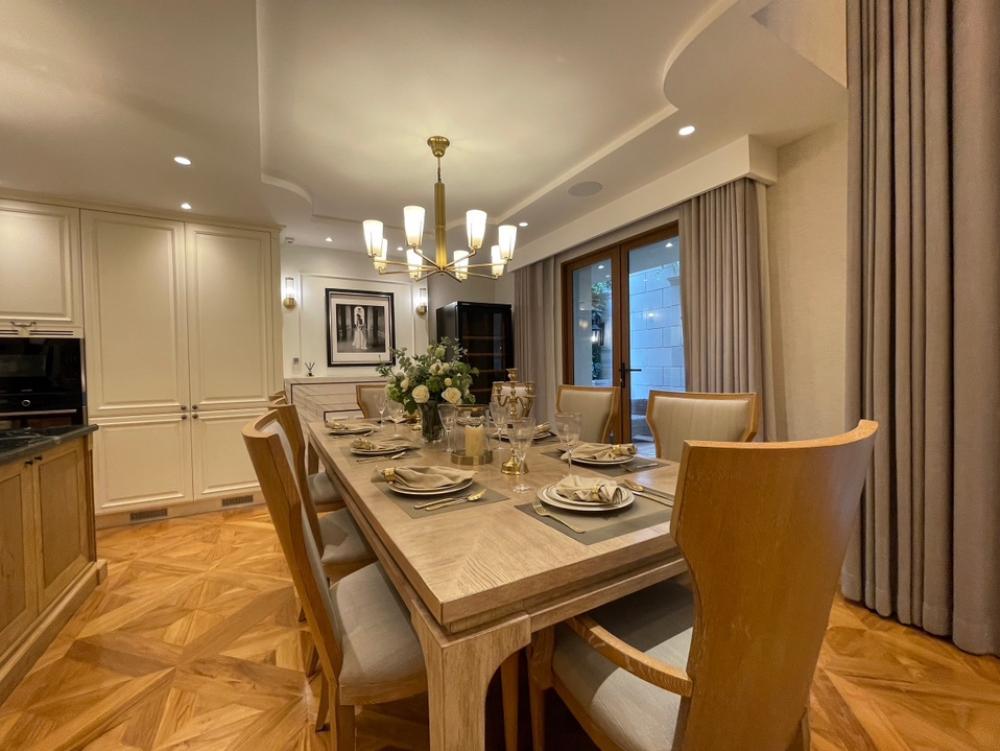 For SaleHouseSukhumvit, Asoke, Thonglor : A luxurious detached house for sale on Ekamai