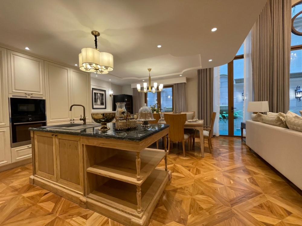 For SaleHouseSukhumvit, Asoke, Thonglor : A luxurious detached house for sale on Ekamai