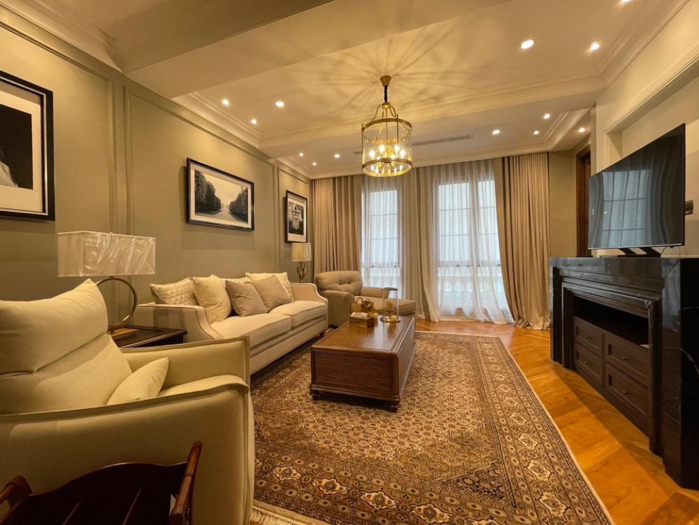 For SaleHouseSukhumvit, Asoke, Thonglor : A luxurious detached house for sale on Ekamai