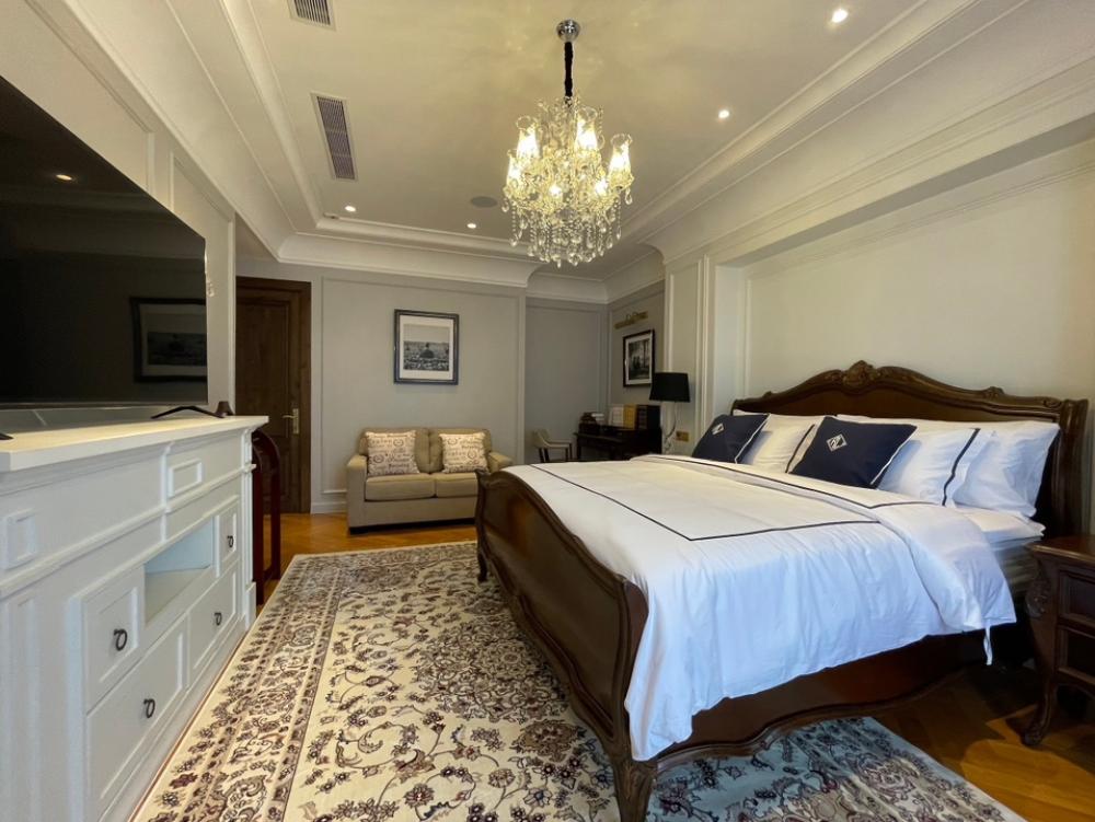 For SaleHouseSukhumvit, Asoke, Thonglor : A luxurious detached house for sale on Ekamai