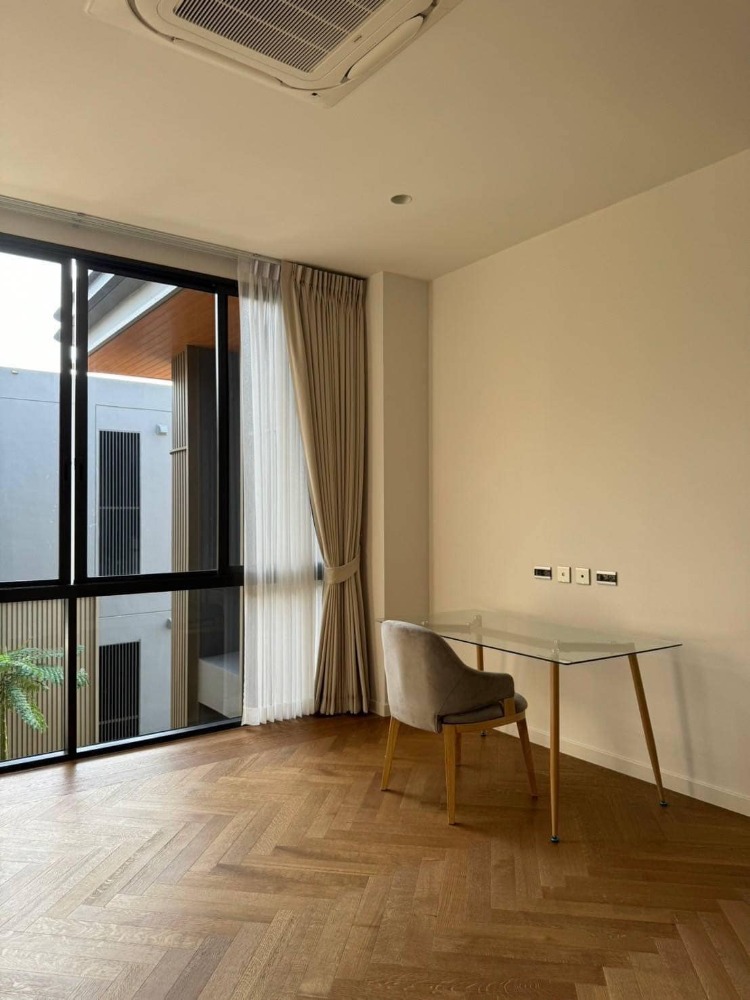 ให้เช่าบ้านพระราม 9 เพชรบุรีตัดใหม่ RCA : RH031624 ขาย/ให้เช่า บ้านเดี่ยวหรู 3ชั้น BuGaan Rama 9-Meng Jai เอกสิทธิ์เพียง 8 ยูนิต