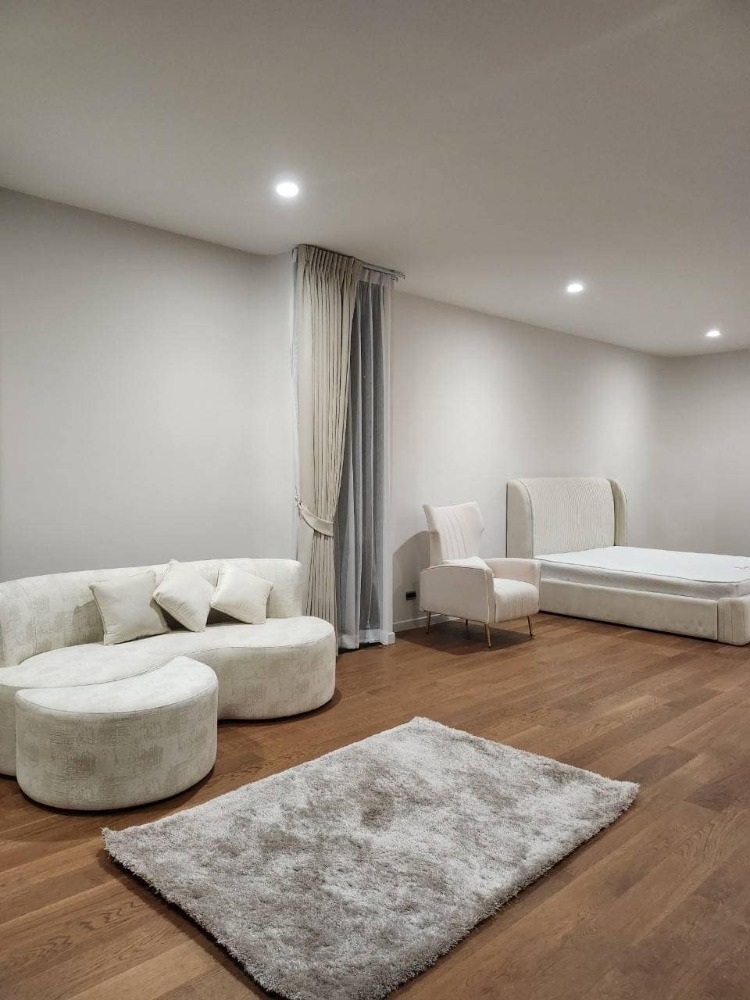 ให้เช่าบ้านพระราม 9 เพชรบุรีตัดใหม่ RCA : RH031624 ขาย/ให้เช่า บ้านเดี่ยวหรู 3ชั้น BuGaan Rama 9-Meng Jai เอกสิทธิ์เพียง 8 ยูนิต