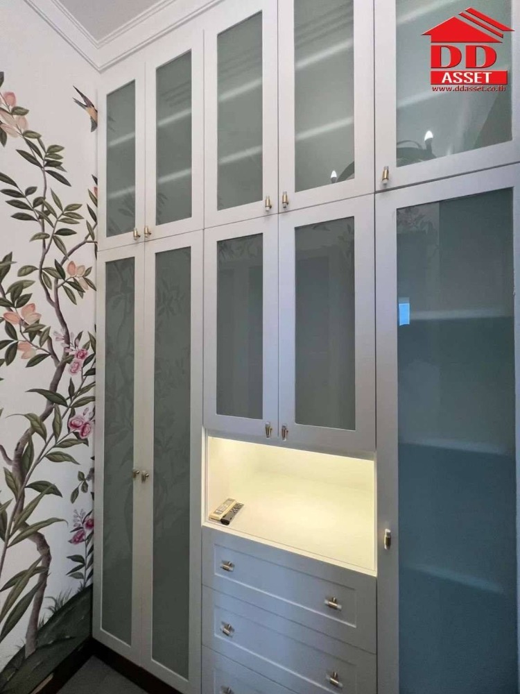 For SaleCondoSukhumvit, Asoke, Thonglor : Condo for sale, Ashton Morph, Sukhumvit 38, Duplex room, newly decorated, private pool, BTS Thonglor 350 m., code C8132.