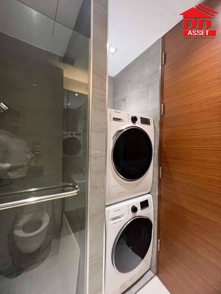 For SaleCondoSukhumvit, Asoke, Thonglor : Condo for sale, Ashton Morph, Sukhumvit 38, Duplex room, newly decorated, private pool, BTS Thonglor 350 m., code C8132.