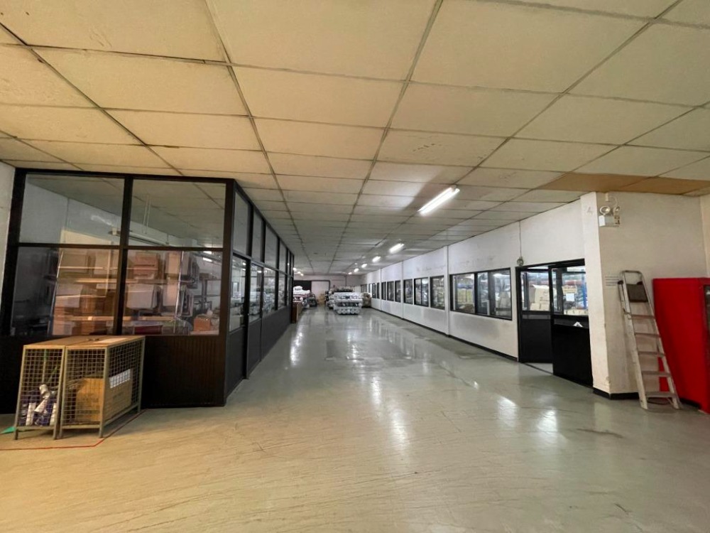 ให้เช่าโรงงานอยุธยา : โรงงาน สำนักงานและ โกดัง พื้นที่ประมาณ 2,429ตรม. ให้เช่า ในสวนอุตสาหกรรมโรจนะ อยุธยา โซน A