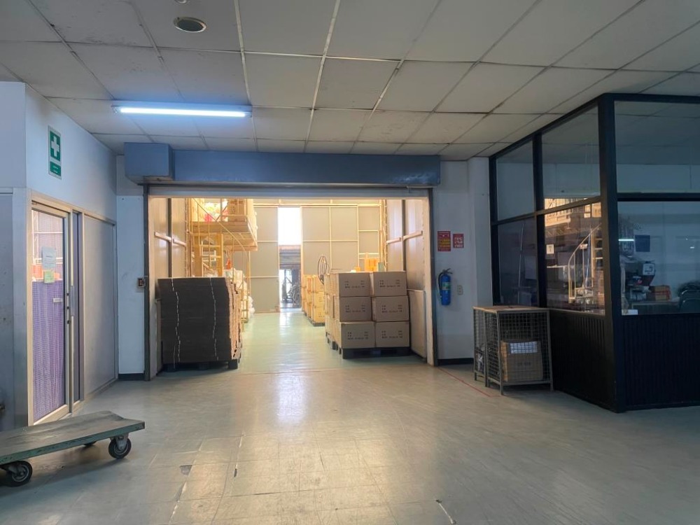 ให้เช่าโรงงานอยุธยา : โรงงาน สำนักงานและ โกดัง พื้นที่ประมาณ 2,429ตรม. ให้เช่า ในสวนอุตสาหกรรมโรจนะ อยุธยา โซน A