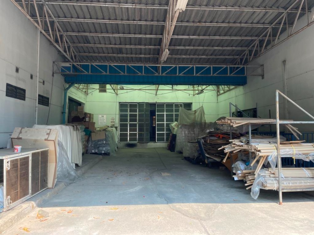 ให้เช่าโรงงานอยุธยา : โรงงาน สำนักงานและ โกดัง พื้นที่ประมาณ 2,429ตรม. ให้เช่า ในสวนอุตสาหกรรมโรจนะ อยุธยา โซน A