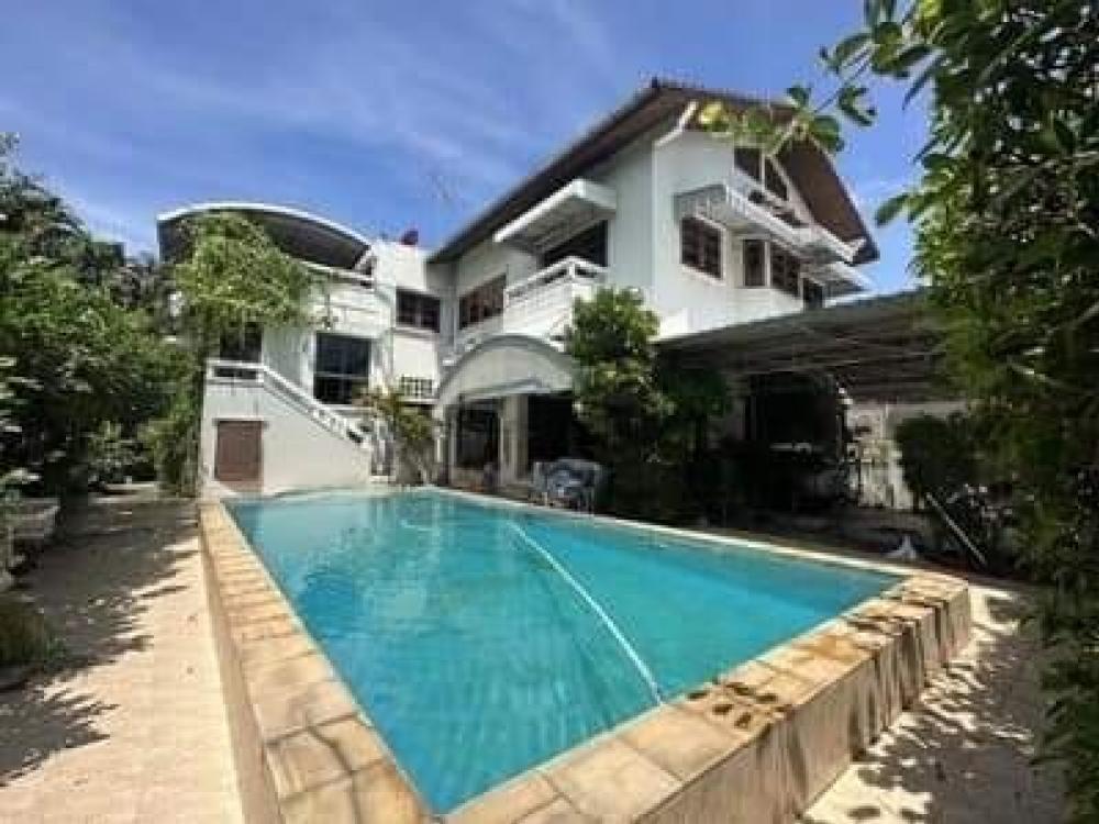 For SaleHouseSamut Prakan,Samrong : 🎉Single house for sale next to Windmill project, size 167 sq m, 5 bedrooms, 4 bathrooms, with salt system swimming pool🎉
