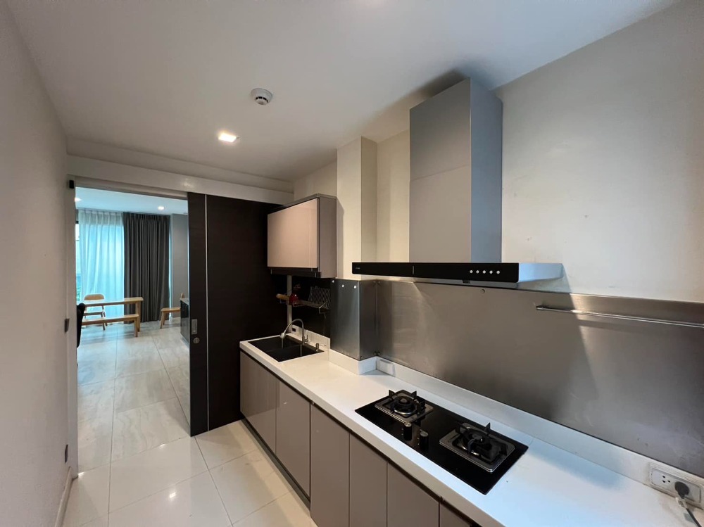 For RentHousePattanakan, Srinakarin : For Rent 4 bedrooms The Gentry Phatthanakan 2 Ultra Luxury Detached House Pet friendly Near Chalong Rat Expressway Ready to move in