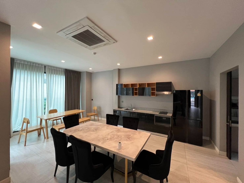 For RentHousePattanakan, Srinakarin : For Rent 4 bedrooms The Gentry Phatthanakan 2 Ultra Luxury Detached House Pet friendly Near Chalong Rat Expressway Ready to move in