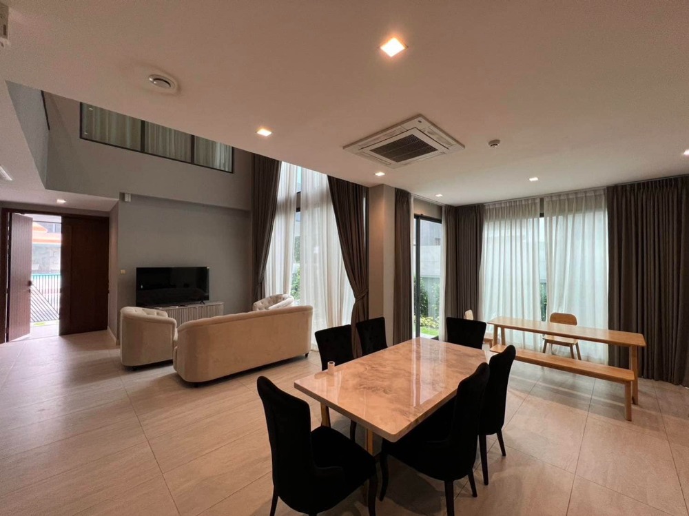 For RentHousePattanakan, Srinakarin : For Rent 4 bedrooms The Gentry Phatthanakan 2 Ultra Luxury Detached House Pet friendly Near Chalong Rat Expressway Ready to move in