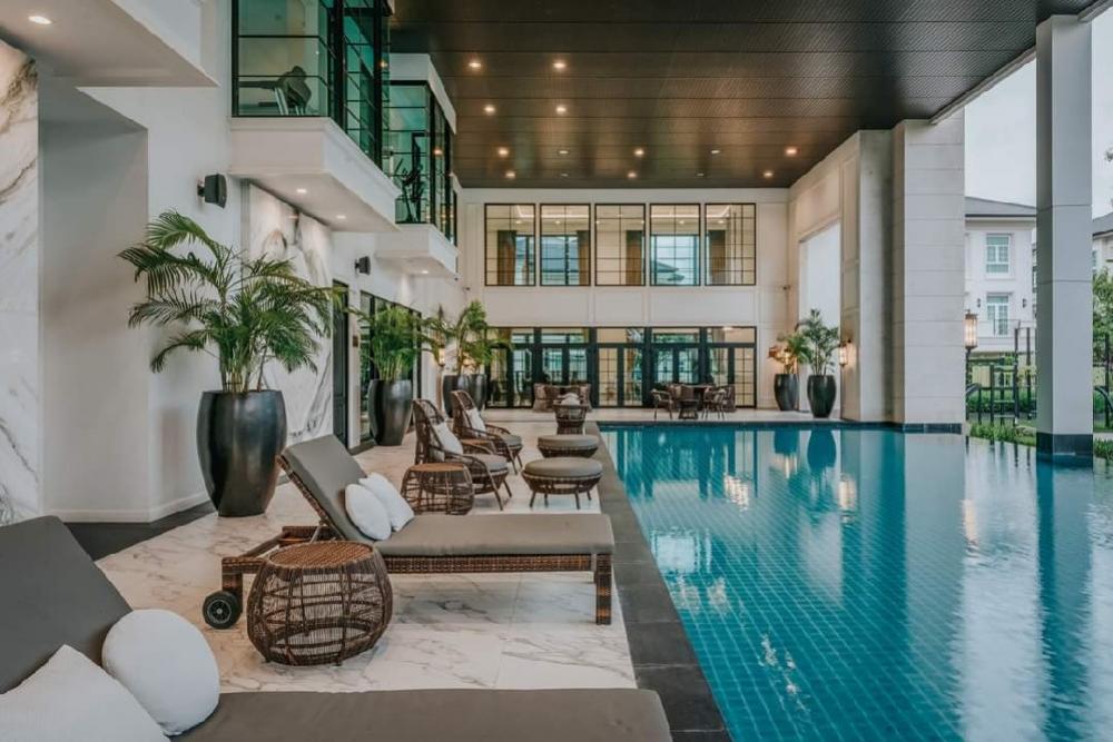 ขายบ้านเลียบทางด่วนรามอินทรา : 🔥คฤหาสน์หรู เลียบด่วนเอกมัยรามอินทรา 180 ล้าน