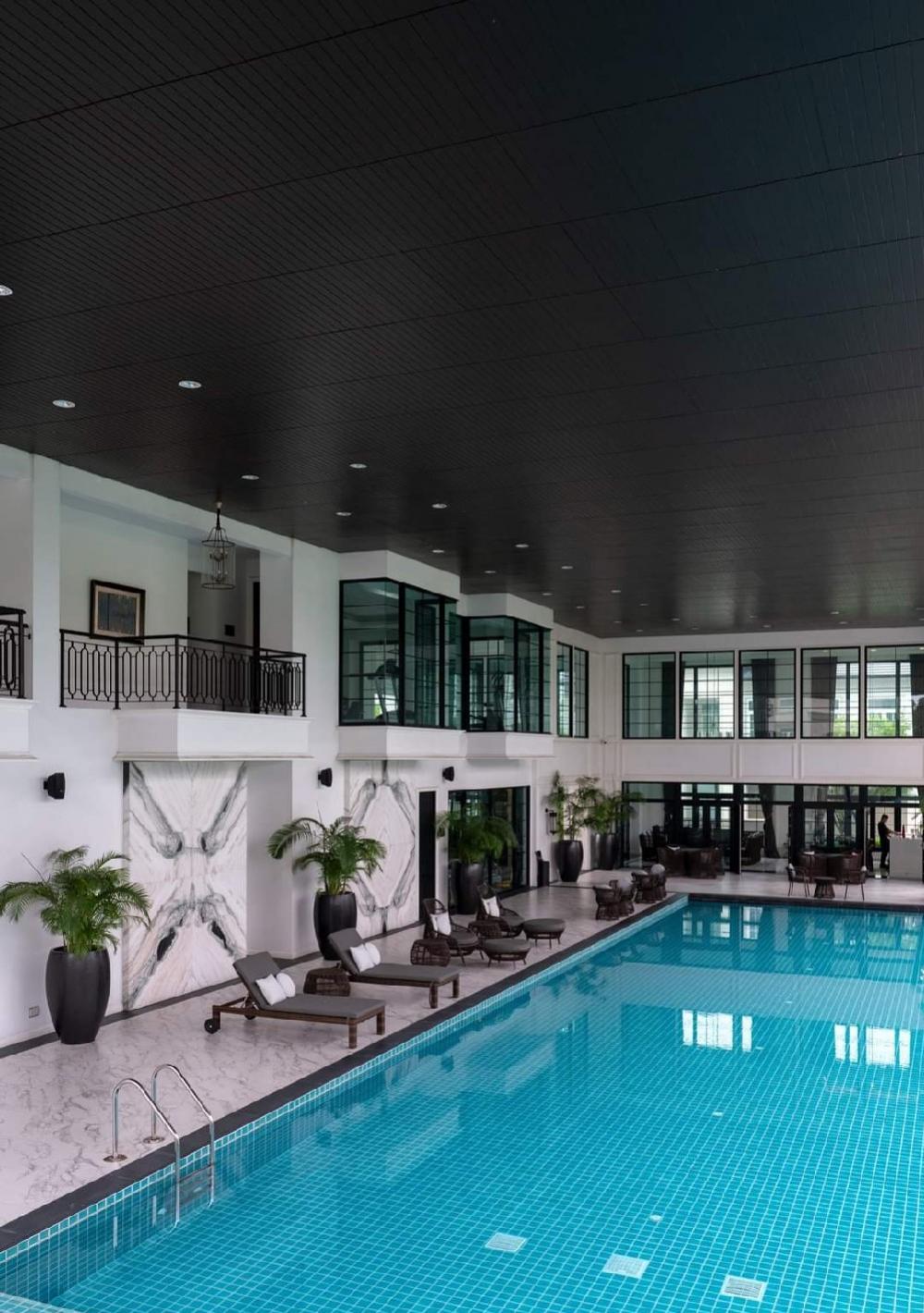 ขายบ้านเลียบทางด่วนรามอินทรา : 🔥คฤหาสน์หรู เลียบด่วนเอกมัยรามอินทรา 180 ล้าน