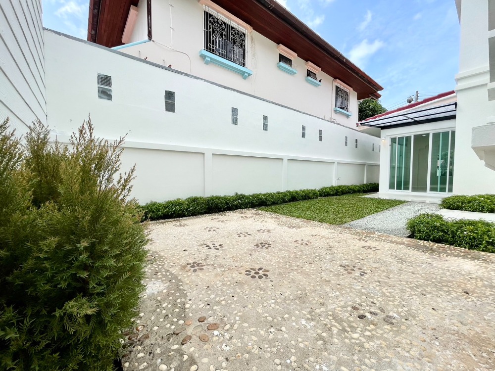 ขายบ้านภูเก็ต : บ้านเดี่ยวใกล้โรงเรียน โซนฉลอง, ภูเก็ต / สภาพใหม่