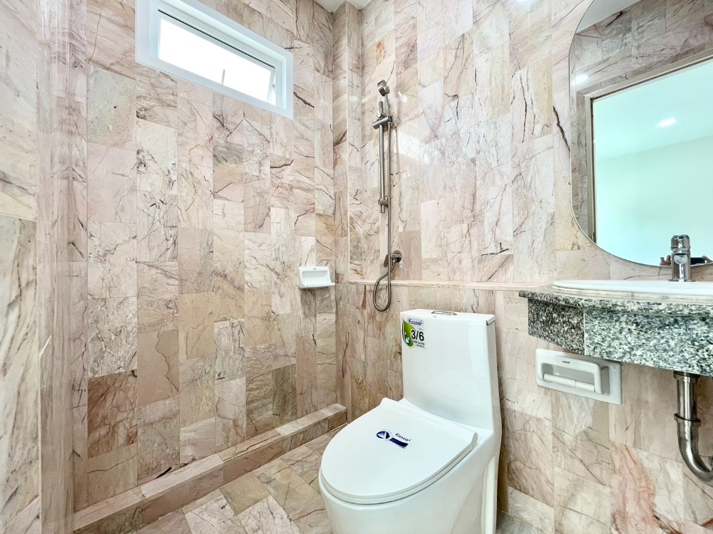 ขายบ้านภูเก็ต : บ้านเดี่ยวใกล้โรงเรียน โซนฉลอง, ภูเก็ต / สภาพใหม่