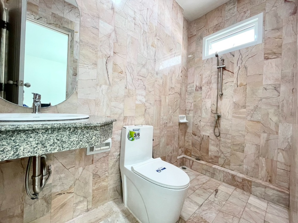 ขายบ้านภูเก็ต : บ้านเดี่ยวใกล้โรงเรียน โซนฉลอง, ภูเก็ต / สภาพใหม่