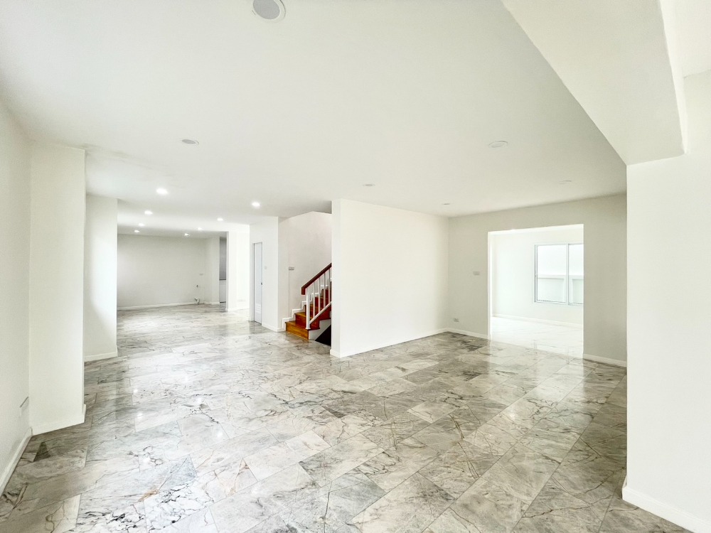 ขายบ้านภูเก็ต : บ้านเดี่ยวใกล้โรงเรียน โซนฉลอง, ภูเก็ต / สภาพใหม่