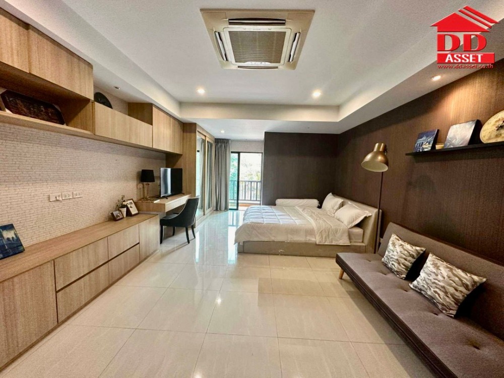 For SaleCondoVipawadee, Don Mueang, Lak Si : Condo for sale, The Brill Condo Vibhavadi 60, near 2 BTS lines and Central Ladprao, code C8135.